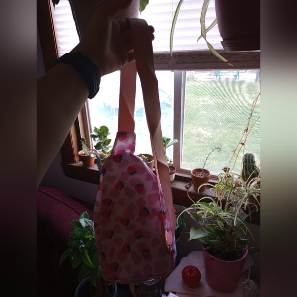 Brand new cute kawaii strawberry milk pink purse satchel white and green handbag - Picture 4 of 6